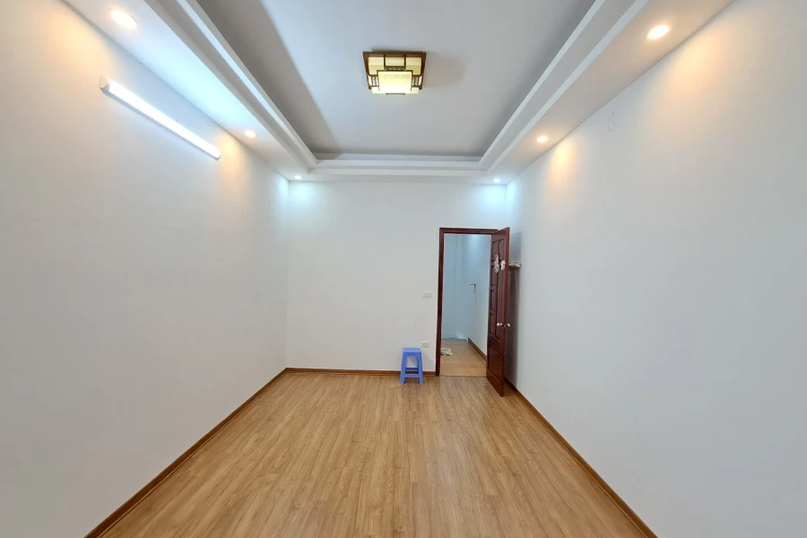 SIÊU PHẨM NHÀ 5 TẦNG GẦN PHỐ HOÀNG MAI X 36M2 - MẶT TIỀN RỘNG THOÁNG - HOÀNG VĂN THỤ - HƠN 5 TỶ